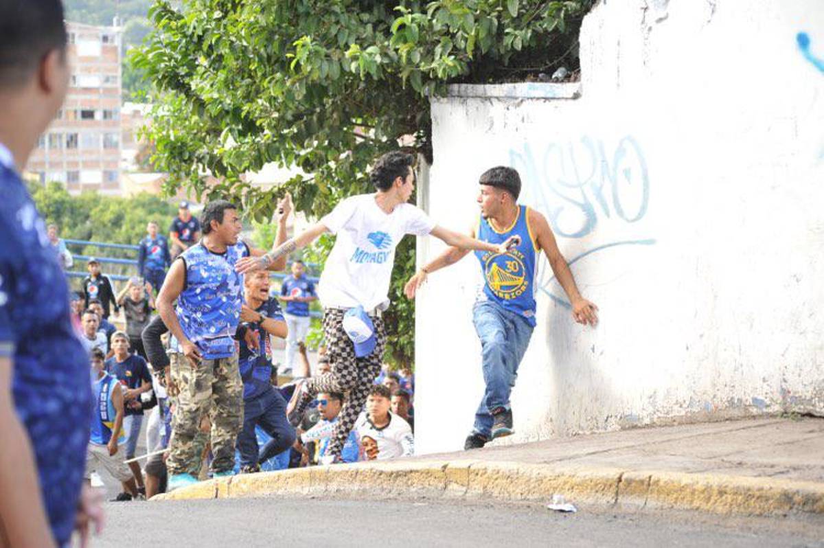 Los disturbios y la hostil llegada del Olimpia al estadio Chelato Uclés para la final de la Liga Nacional ante Motagua