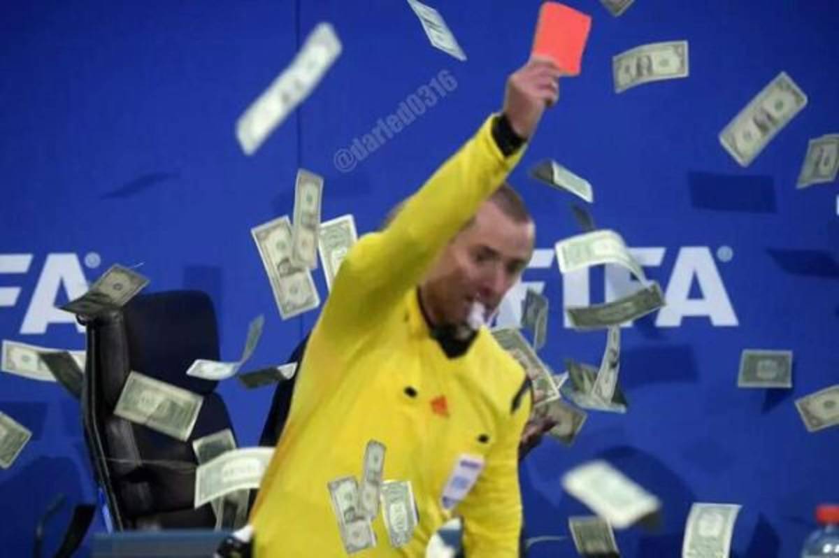 Fusilan con memes a Mark Geiger por arbitraje a favor de México