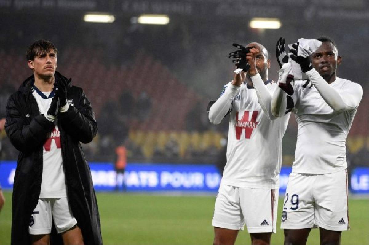 Agradeció a la afición y celebró como la 'panterita': Así vivió Alberth Elis su tercer gol en Francia   