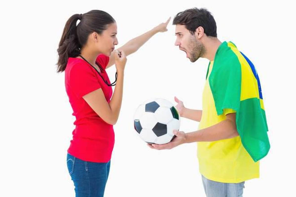 Las razones por las que no deberías asistir al Mundial de Qatar 2022: Duras normas y prohibiciones que te llevan a la cárcel