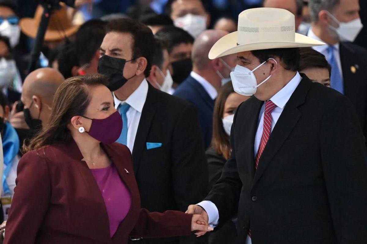 Va con todas sus fuerzas: las promesas de Xiomara Castro tras convertirse en la primera Presidenta de Honduras