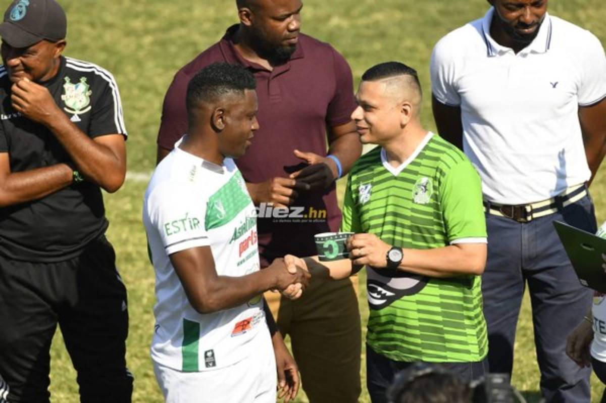 ¡Adiós capitán! Edgar Álvarez se despide del fútbol profesional con tremenda ovación