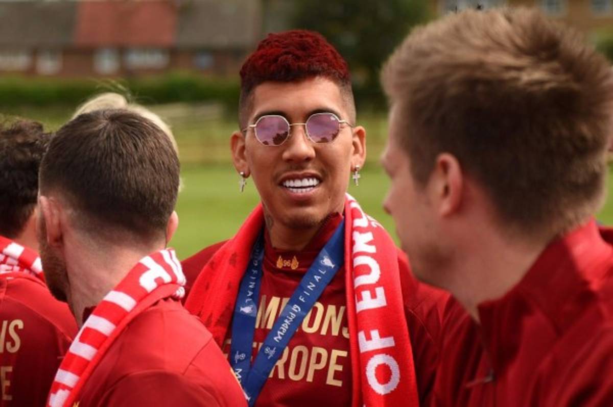 Salah dormido, nuevo look de Firmino y la fiesta del Liverpool por su sexta Champions