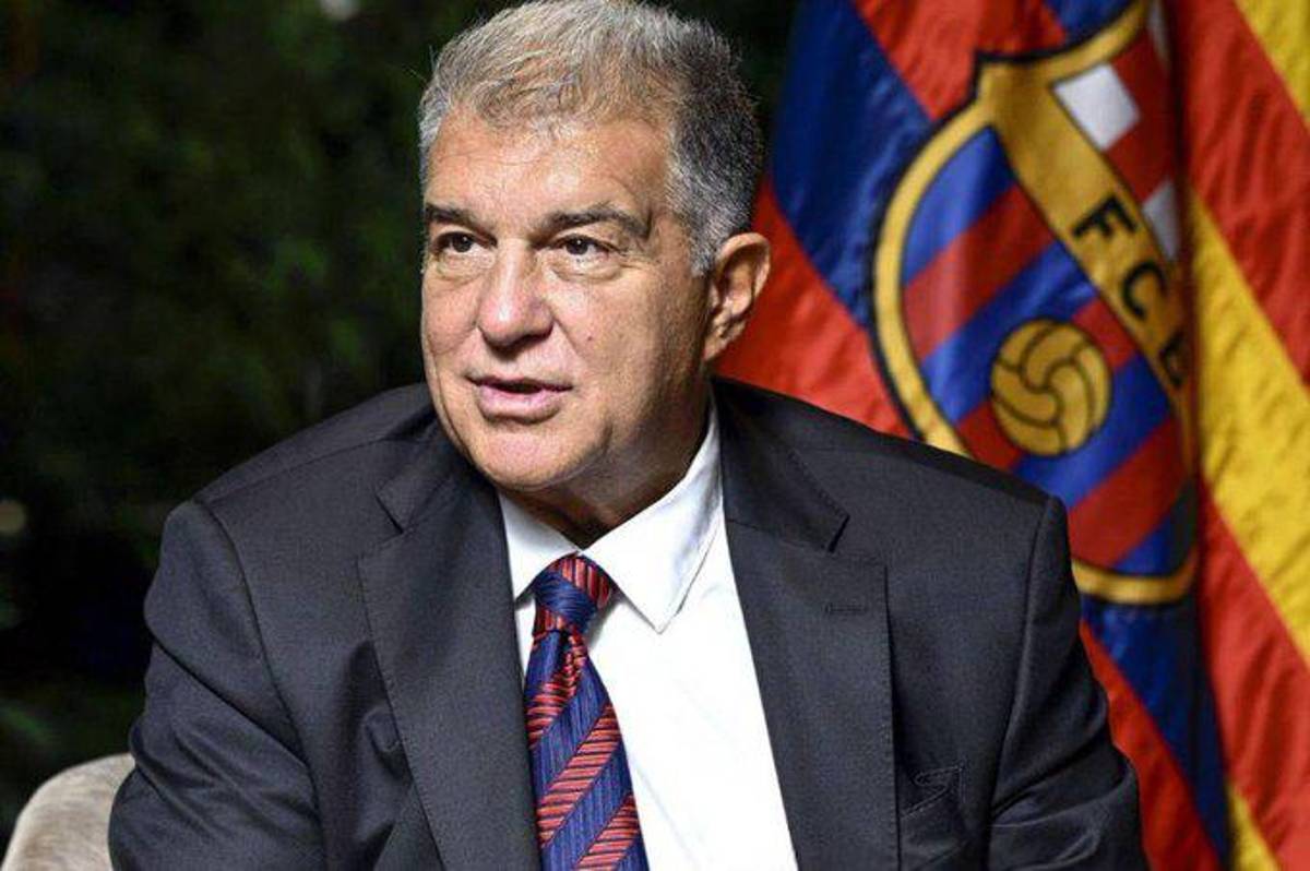 Hansi Flick ordena que echen a tres jugadores del Barcelona por este motivo y toma decisión con Marc Casadó ¿Se va Ter Stegen?