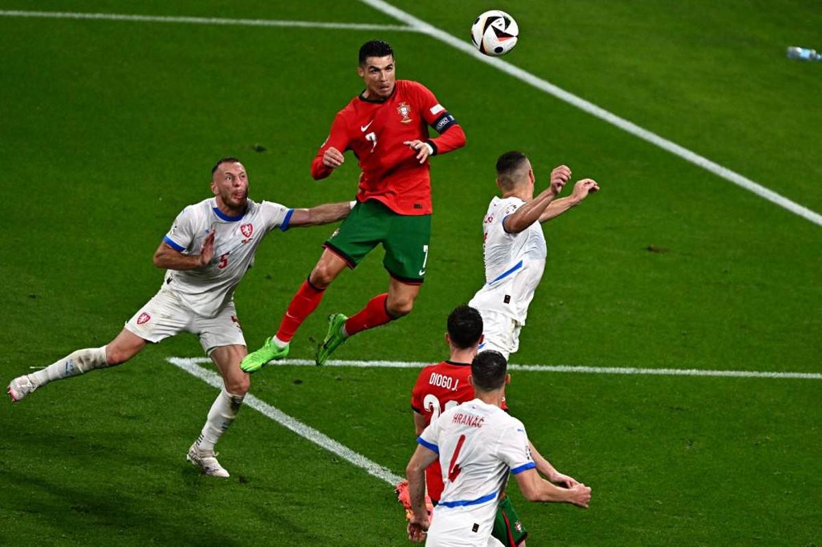 Cristiano Ronaldo hizo historia en la Eurocopa y le gritó el gol de Portugal al portero; Pepe rompió récord