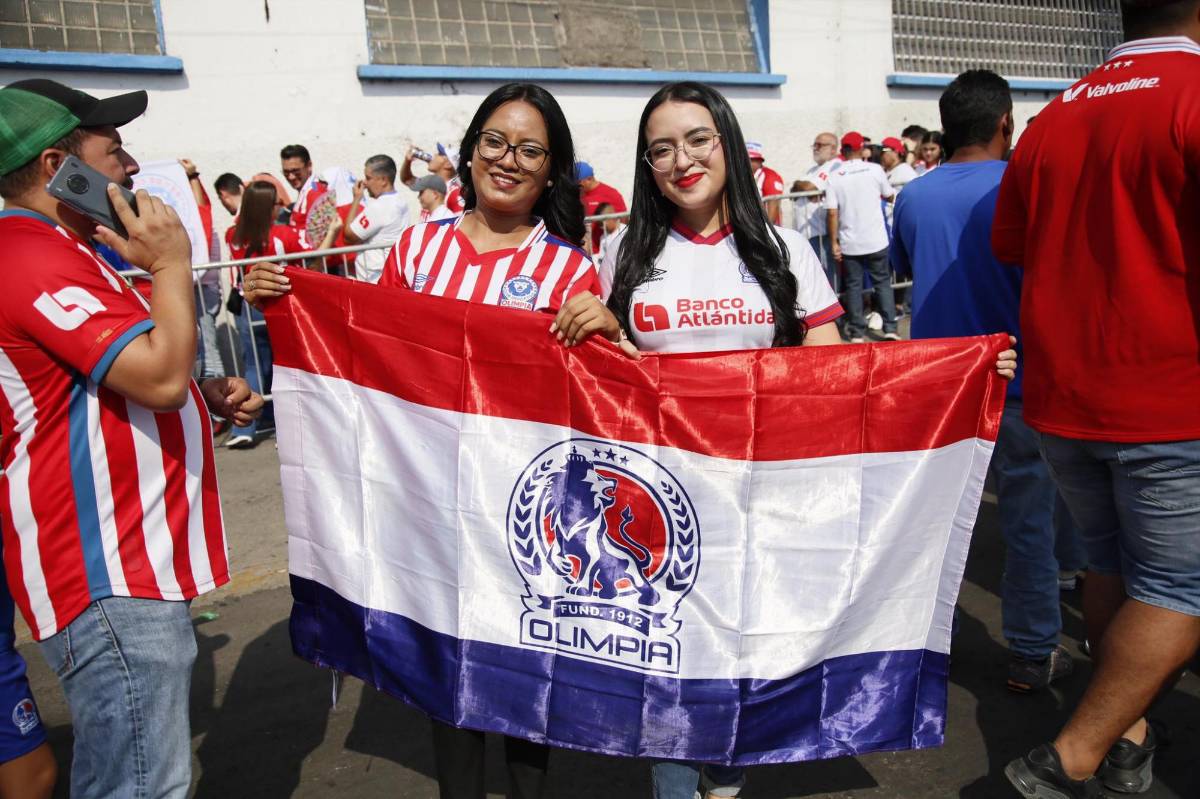 ¡Robaron suspiros! Las hermosas mujeres que enamoraron en la final Olimpia - Marathón en Tegucigalpa (FOTOS)