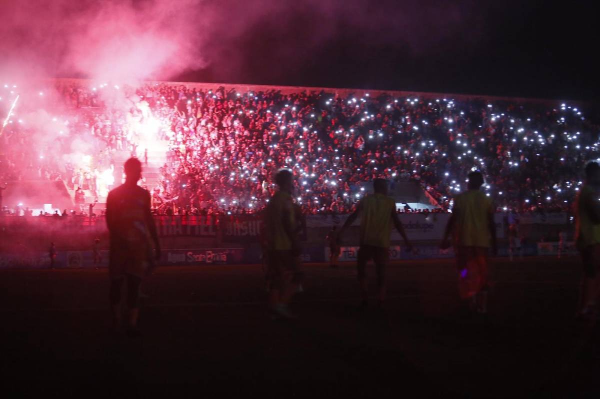Bengston enfurecido, Troglio con dardazo y la decisión que tomó Olimpia: lo que pasó tras el apagón en Choluteca