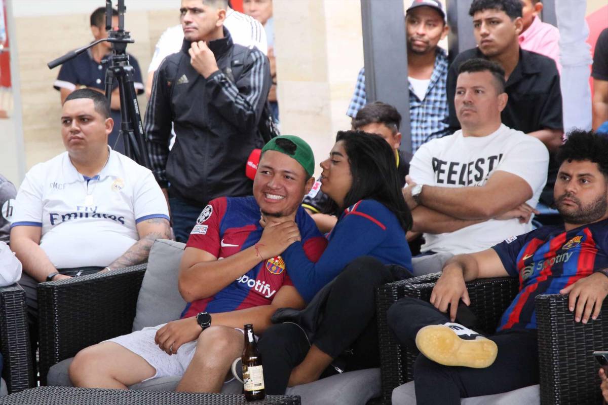 Caras largas, burlas, celebraciones y un “ahorcado”... ¡así se vivió el clásico Real Madrid vs Barcelona en el estadio virtual de DIEZ!