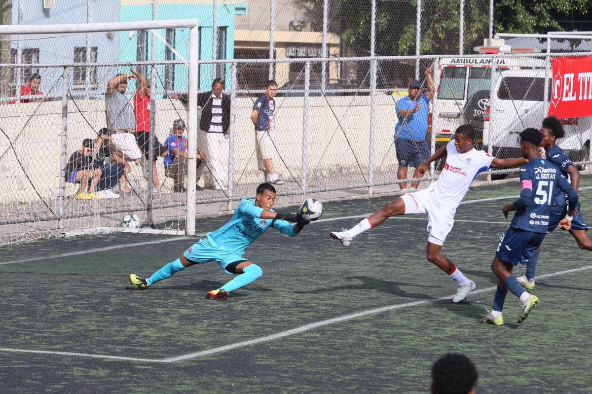 Goles, sorpresas e invitados: así se vivió el primer pulso de la gran final del torneo de reservas entre Motagua y Olimpia
