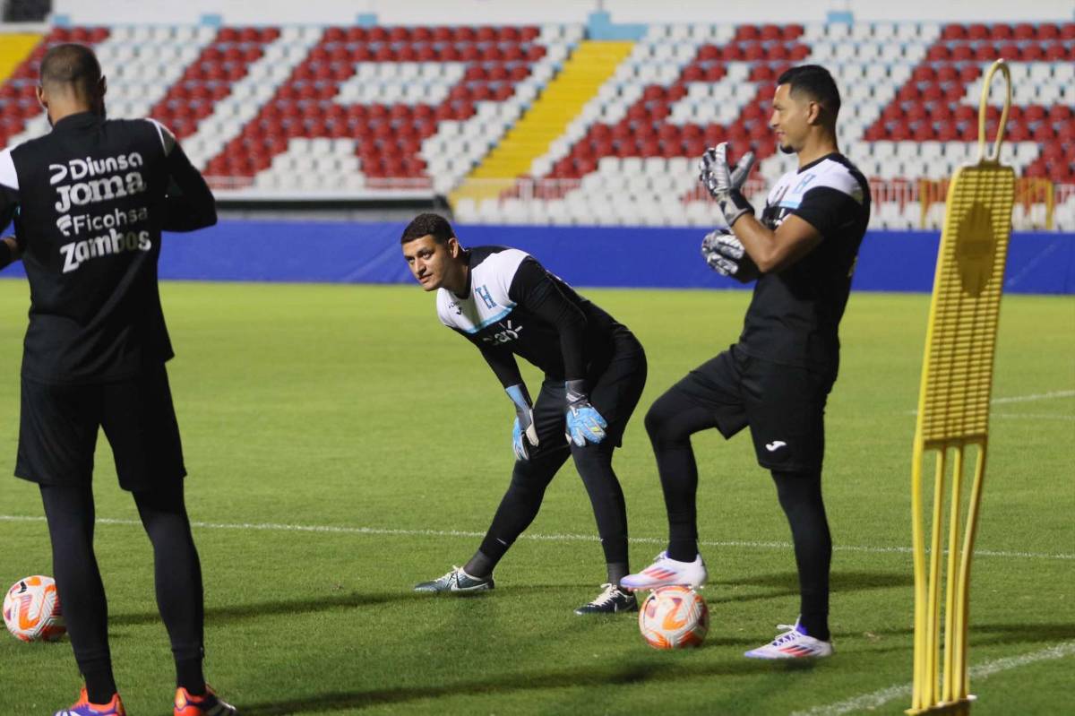 Honduras entrena en Tegucigalpa y viajará sin cuatro legionarios ¿Cuántos millones es la inversión en los vuelos chárter?