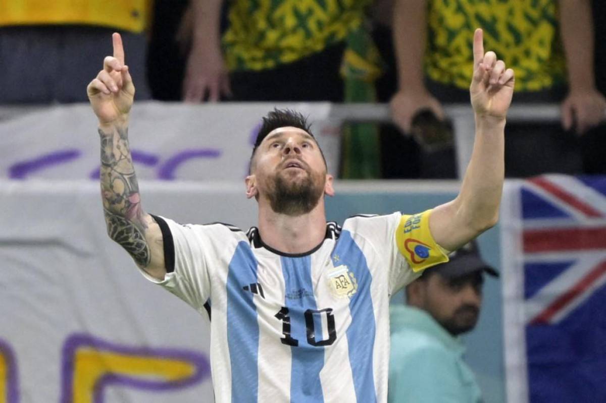 Lionel Messi marcó en su partido 1000, el argentino abrió el marcador ante Australia.