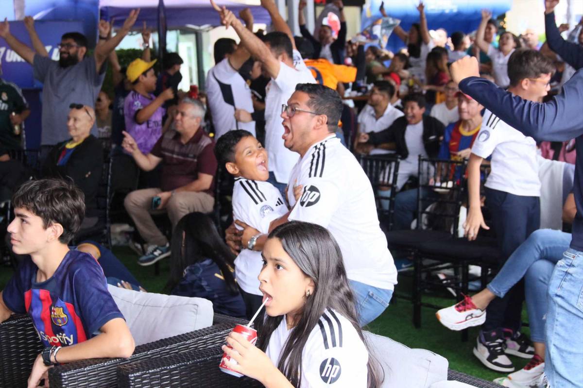 Caras largas, burlas, celebraciones y un “ahorcado”... ¡así se vivió el clásico Real Madrid vs Barcelona en el estadio virtual de DIEZ!