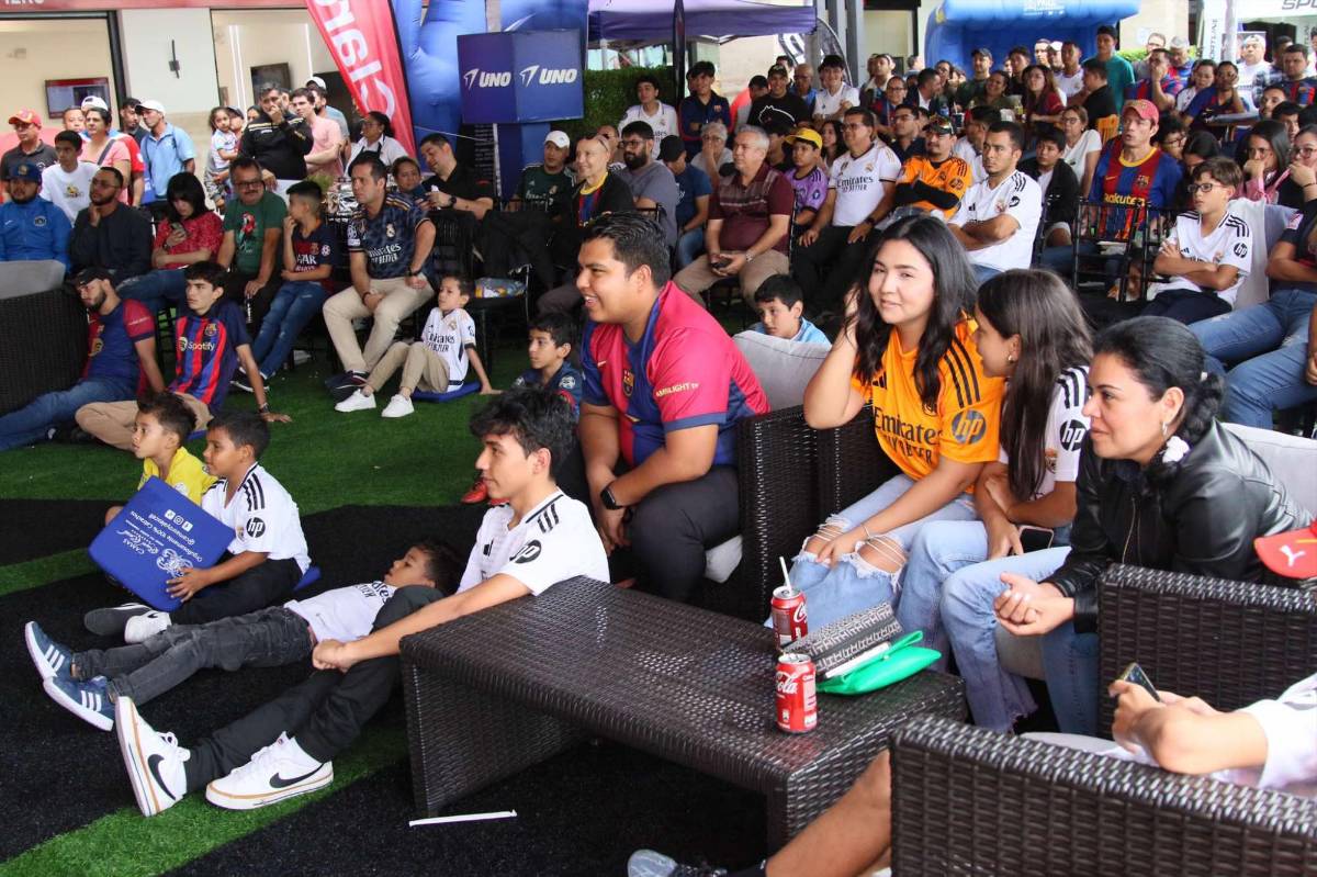 Caras largas, burlas, celebraciones y un “ahorcado”... ¡así se vivió el clásico Real Madrid vs Barcelona en el estadio virtual de DIEZ!