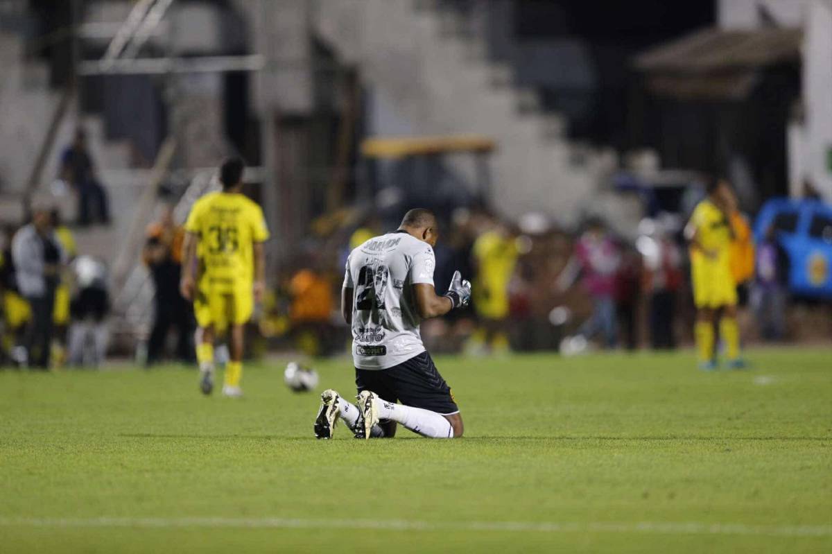 Celebración de Motagua, tristeza de Real España y los Auzmendi reciben tremenda motivación desde las gradas