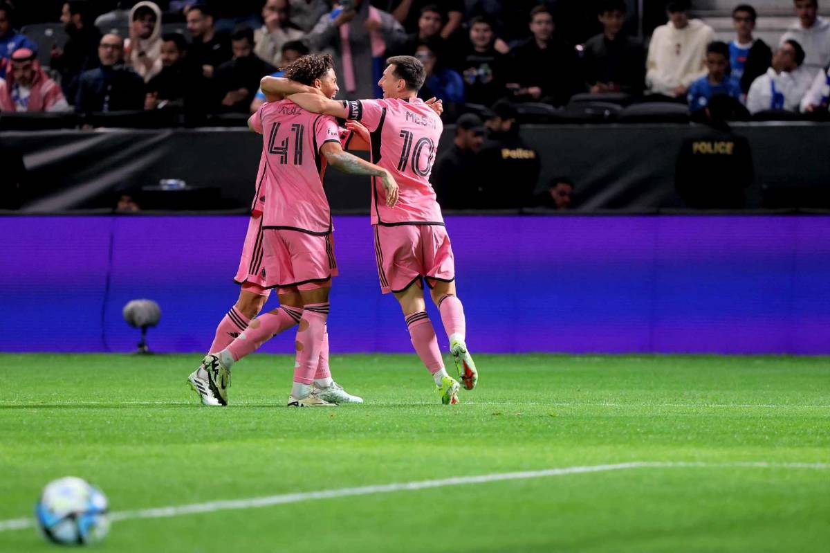 El gesto de Messi con David Ruiz tras su golazo, la bronca de Luis Suárez y la ‘aparición’ de Cristiano Ronaldo