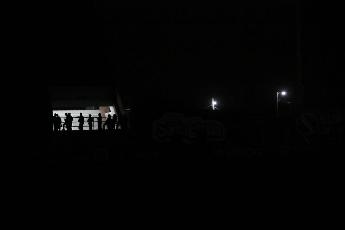 Bengston enfurecido, Troglio con dardazo y la decisión que tomó Olimpia: lo que pasó tras el apagón en Choluteca