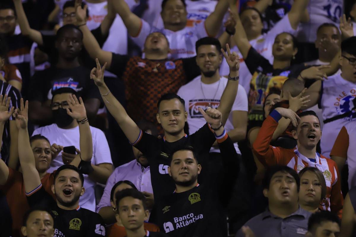 Se olvidó de su lesión y se fue al estadio, lo que Maylor y José García andaban en el pelo y nadie se dio cuenta y ¿con quién celebró Benguché?