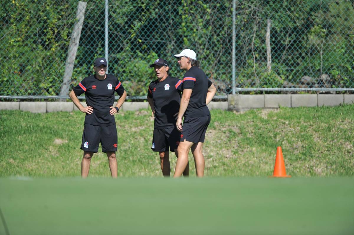 Patón Mejía llegó a despedirse: Así fue el entrenamiento del Olimpia sin una de sus figuras, ¿Qué hizo Troglio?