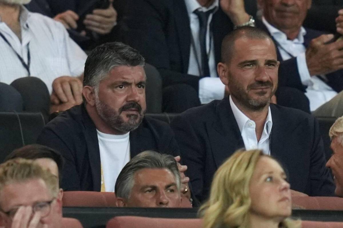 El nuevo portero del PSG pasó de villano a héroe y así festejó Luis Enrique tras ganar la Supercopa; el Balón de Oro ya tiene dueño