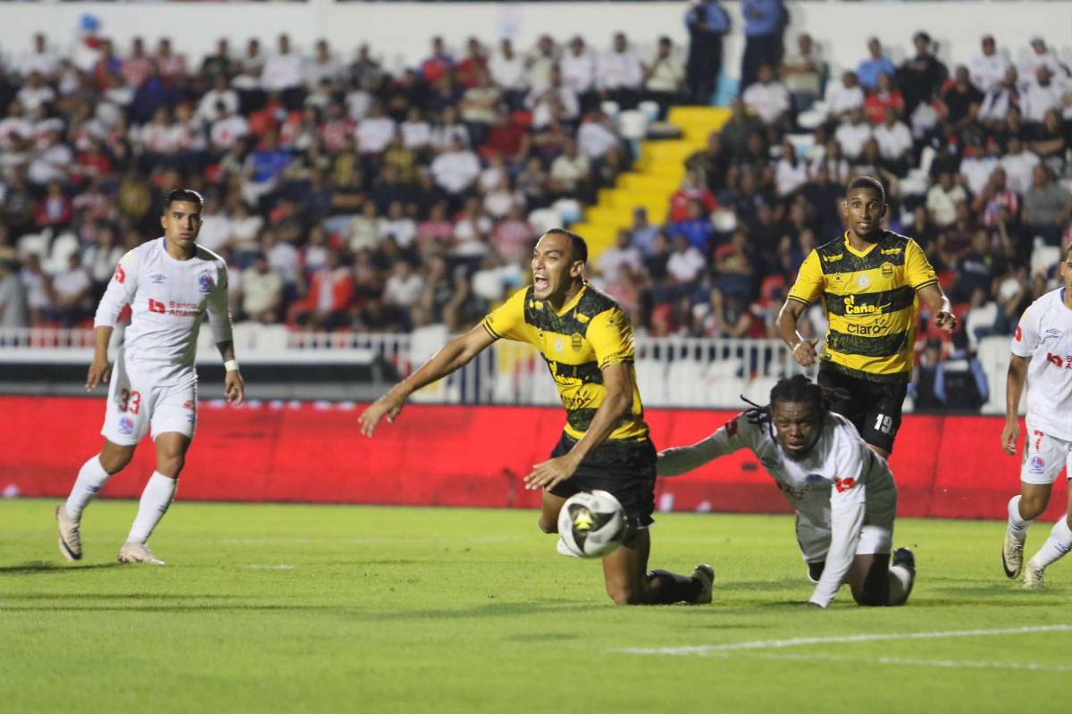 No se vio tv: la dedicatoria especial de los jugadores de Olimpia a Demetri Gordon, el “infierno” de la Ultra Fiel y el niño llegó con su pepe