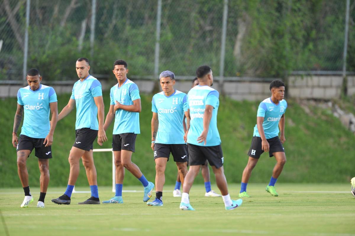 FOTOS: Rueda se olvida de Quioto y pone a trabajar a los legionarios de Honduras; ‘invitados’ en el entreno
