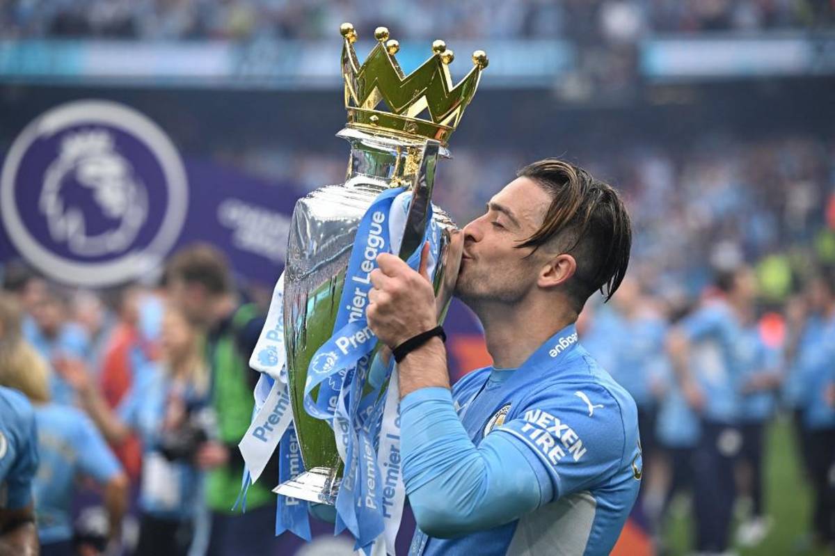 Así se festeja una Premier League: Guardiola llora y la tremenda locura en el City tras conseguir el título