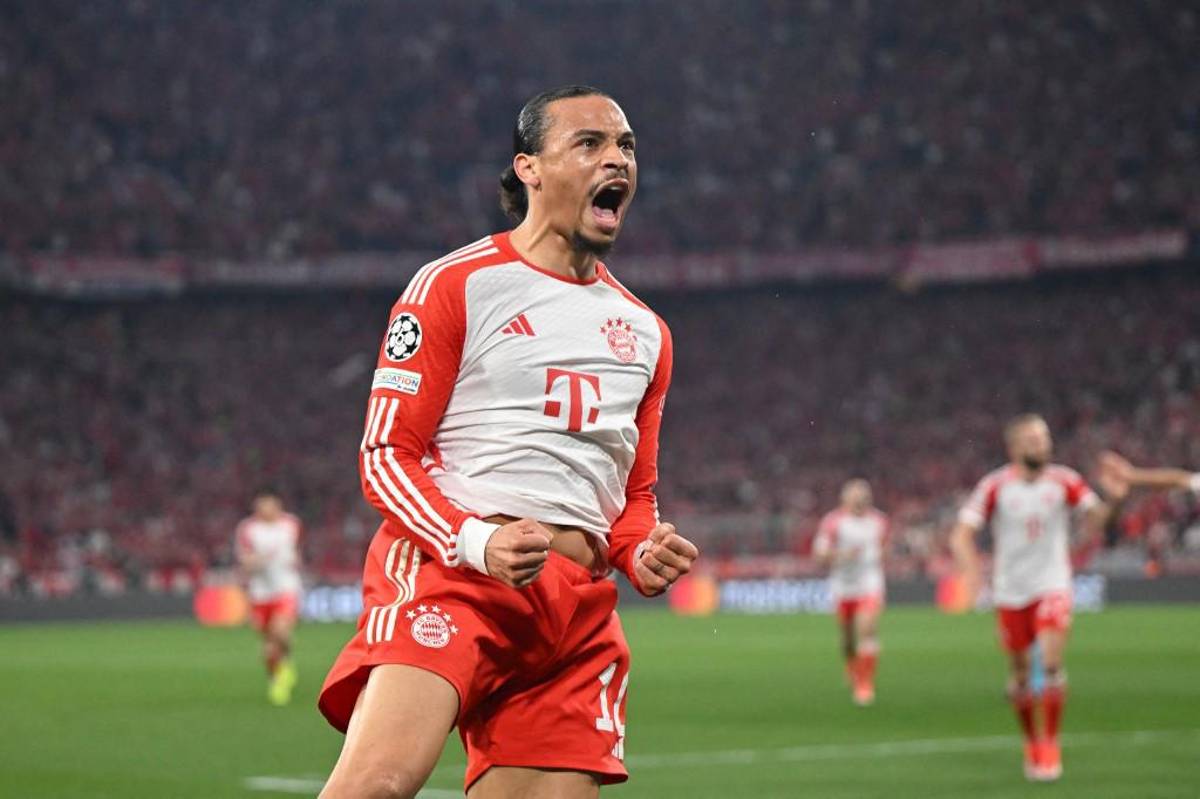 Tchouaméni interrumpe a Müller, Vinicius se divierte ante Bayern y las bellas chicas apoyando al Real Madrid