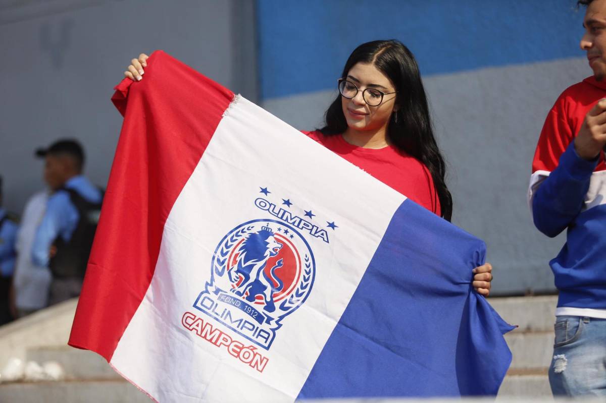 ¡Robaron suspiros! Las hermosas mujeres que enamoraron en la final Olimpia - Marathón en Tegucigalpa (FOTOS)