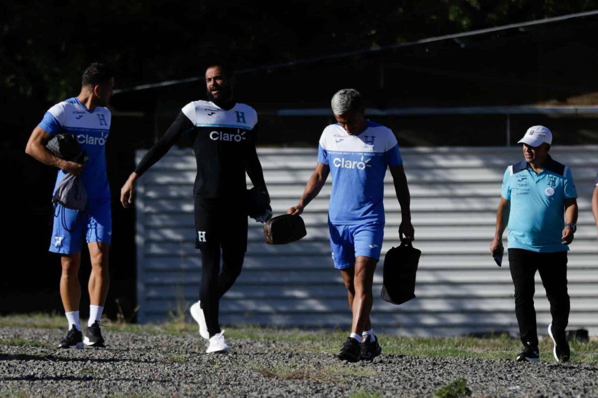 Honduras ya se entrenó con dos legionarios: La visita que sorprendió en la 'H' y, ¿se le fue la mano a Menjívar?