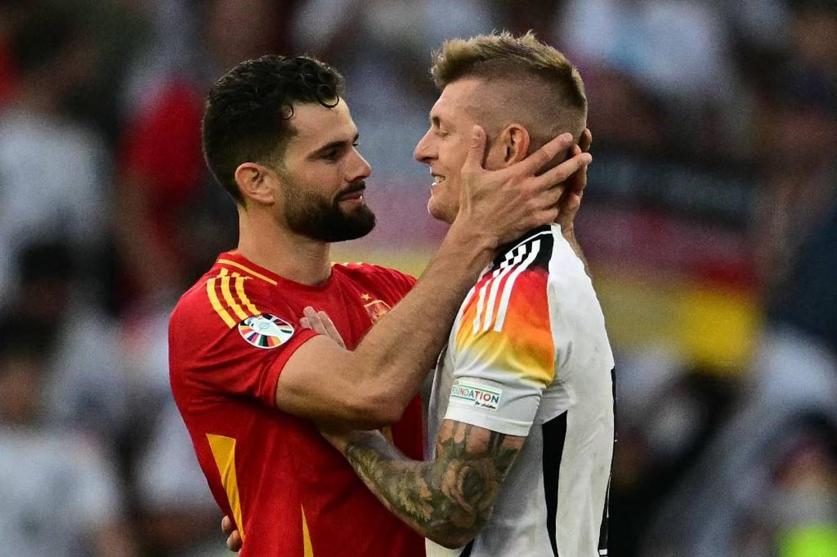 Kroos se cargó a Pedri en su último partido: duras imágenes de la eliminación de Alemania ante España en la Eurocopa