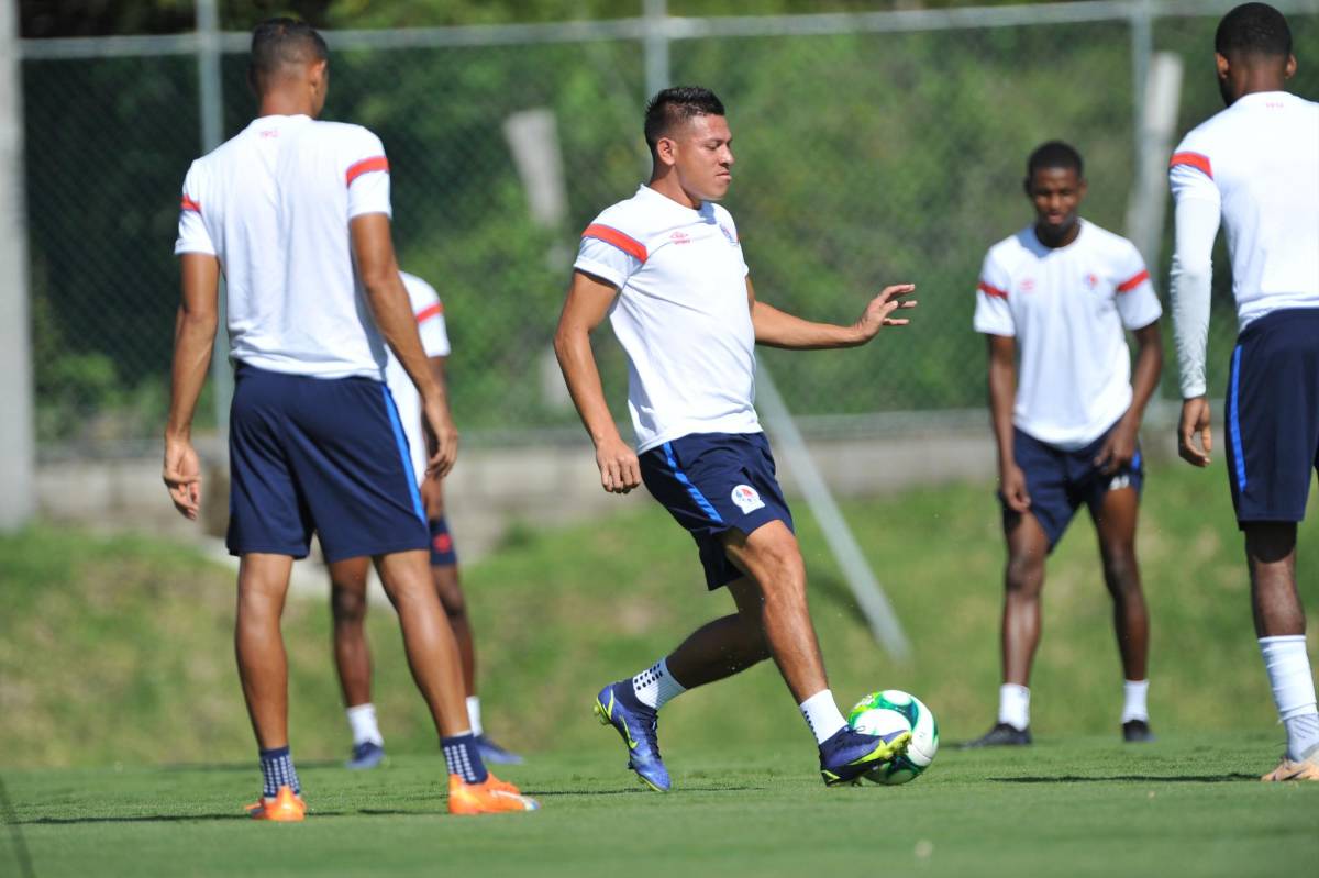 Patón Mejía llegó a despedirse: Así fue el entrenamiento del Olimpia sin una de sus figuras, ¿Qué hizo Troglio?