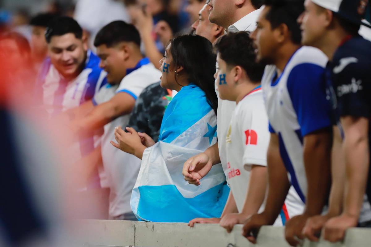 FOTOS: El principiante en la Selección de Honduras, los sacrificados y ambientazo en Houston con los salvadoreños
