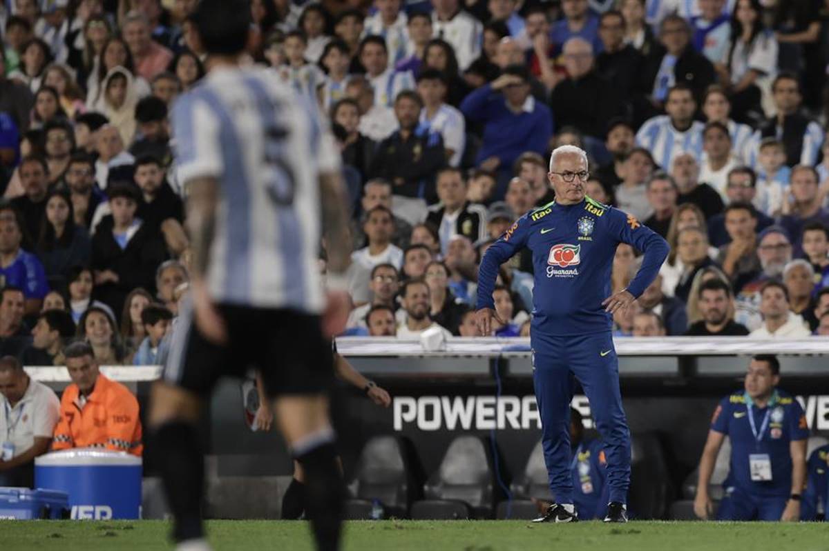 Paredes se burló de Rodrygo en la paliza de Argentina a Brasil, la bronca con Raphinha y Vinicius también se calentó