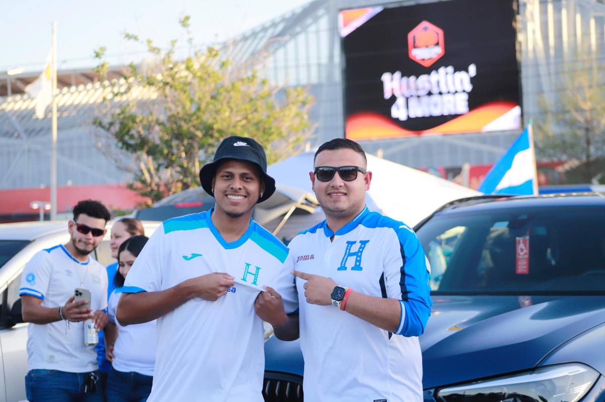 FOTOS: El principiante en la Selección de Honduras, los sacrificados y ambientazo en Houston con los salvadoreños