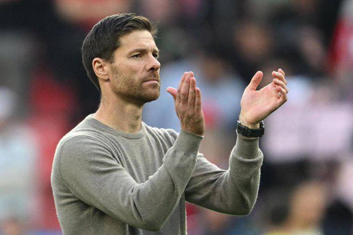 Usó la imagen de Xabi Alonso para estafar al Liverpool y esto pidió al club tras la salida de Klopp