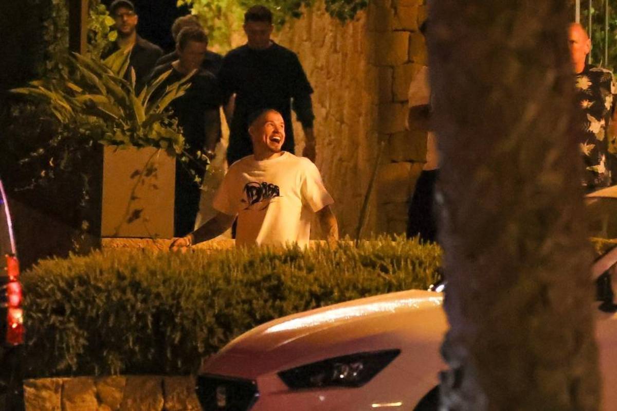 La salvaje fiesta de “Champions” del City en Ibiza: Grealish con los pantalones abajo, invitado especial y Haaland fumando
