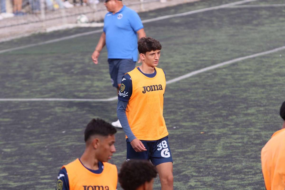 Goles, sorpresas e invitados: así se vivió el primer pulso de la gran final del torneo de reservas entre Motagua y Olimpia