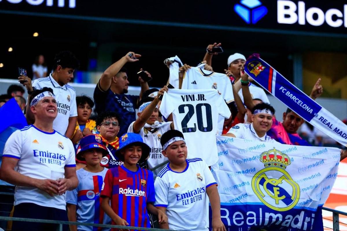 La agresión de Araújo a Vinicius, las cuatro víctimas del Clásico y la frustración de Ancelotti tras ser goleado por Barcelona