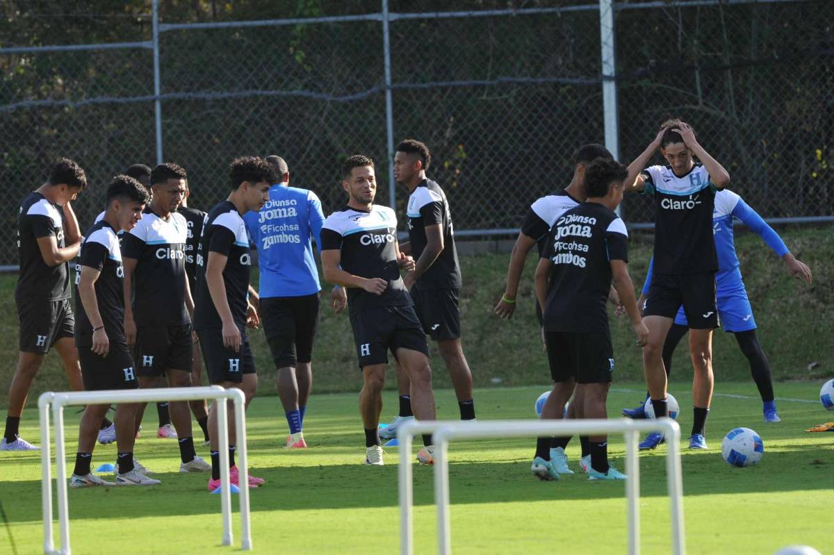 Mathías Vázquez se estrenó en la Selección de Honduras y Rueda se llevó una sorpresa en el entrenamiento