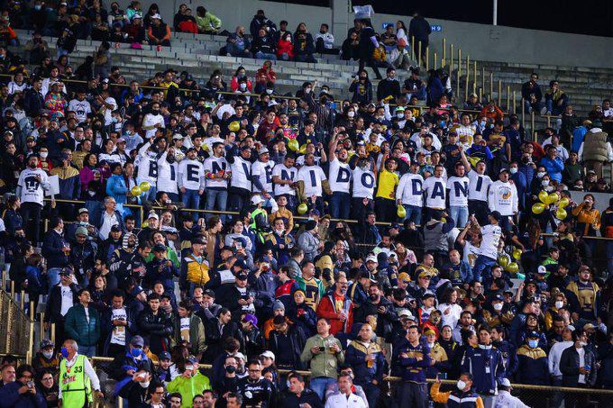 Así fue el debut de Dani Alves con los Pumas en la Liga MX: Su primer “Goya”, estadio lleno y asistencia de gol