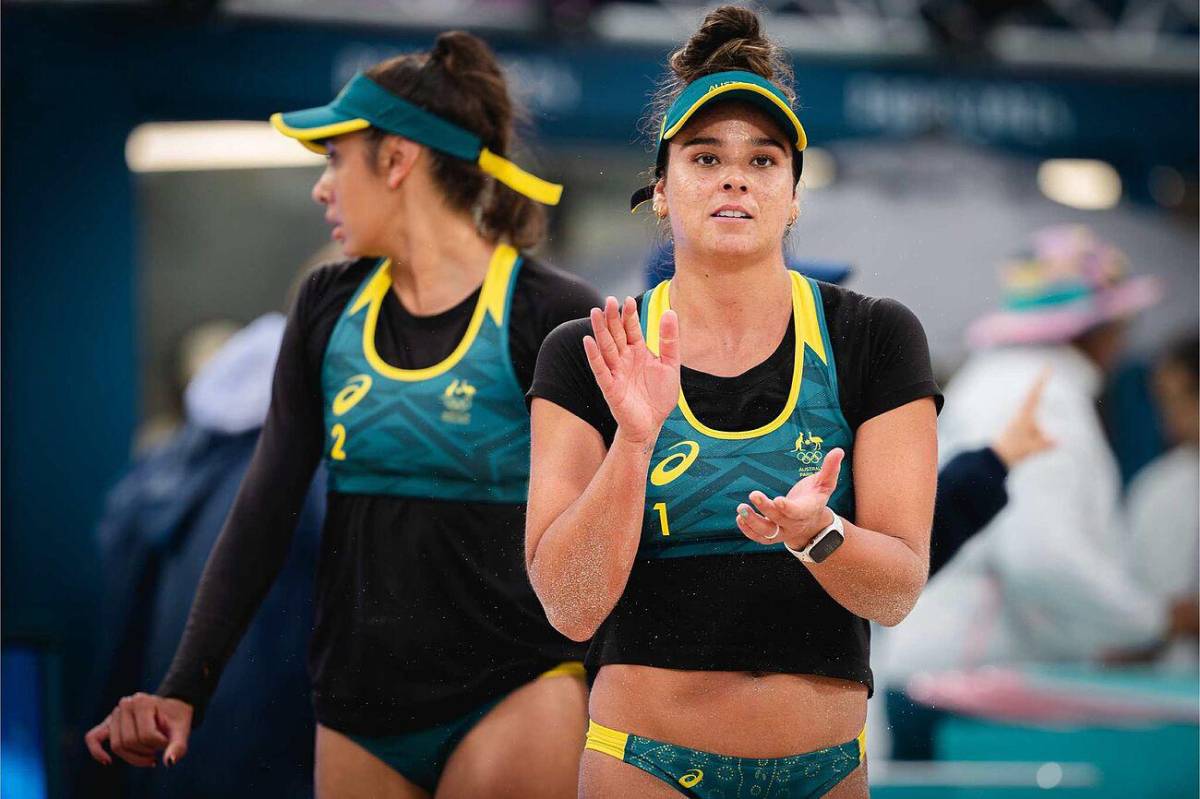 El llamativo contraste de la vestimenta en el voleibol de playa en los Juegos Olímpicos París 2024