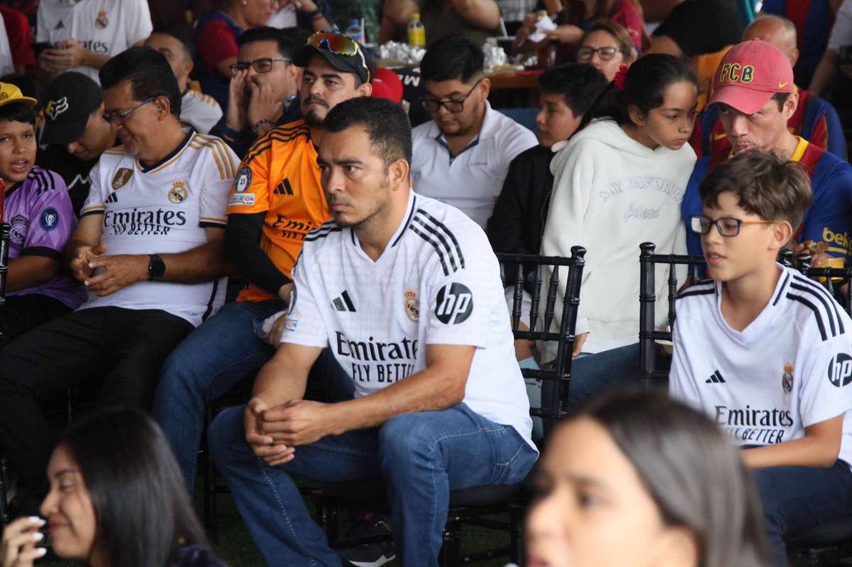 Caras largas, burlas, celebraciones y un “ahorcado”... ¡así se vivió el clásico Real Madrid vs Barcelona en el estadio virtual de DIEZ!