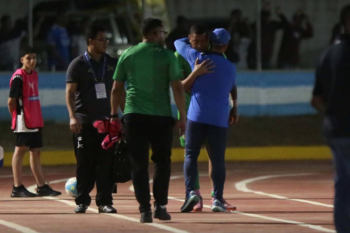 ¿Qué llevaban los árbitros? Volvió referente del Olimpia, gran gesto de Motagua y grito a su ex