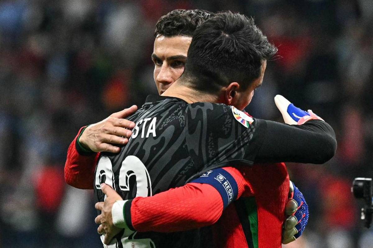 Cristiano Ronaldo lloró en la Eurocopa, pide perdón y así festeja la sufrida clasificación de Portugal a cuartos de final