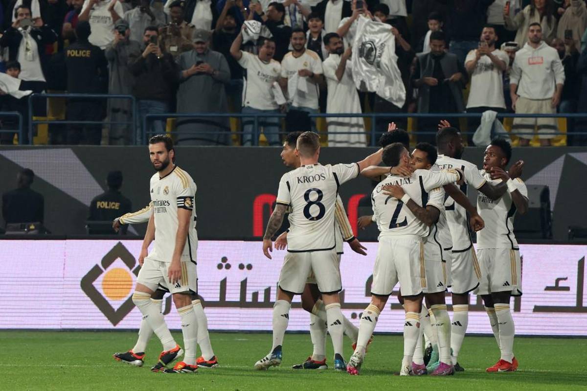 Los seis señalados de Barcelona tras la debacle ante Real Madrid: duro mensaje de Lewandowski y la caída del muro