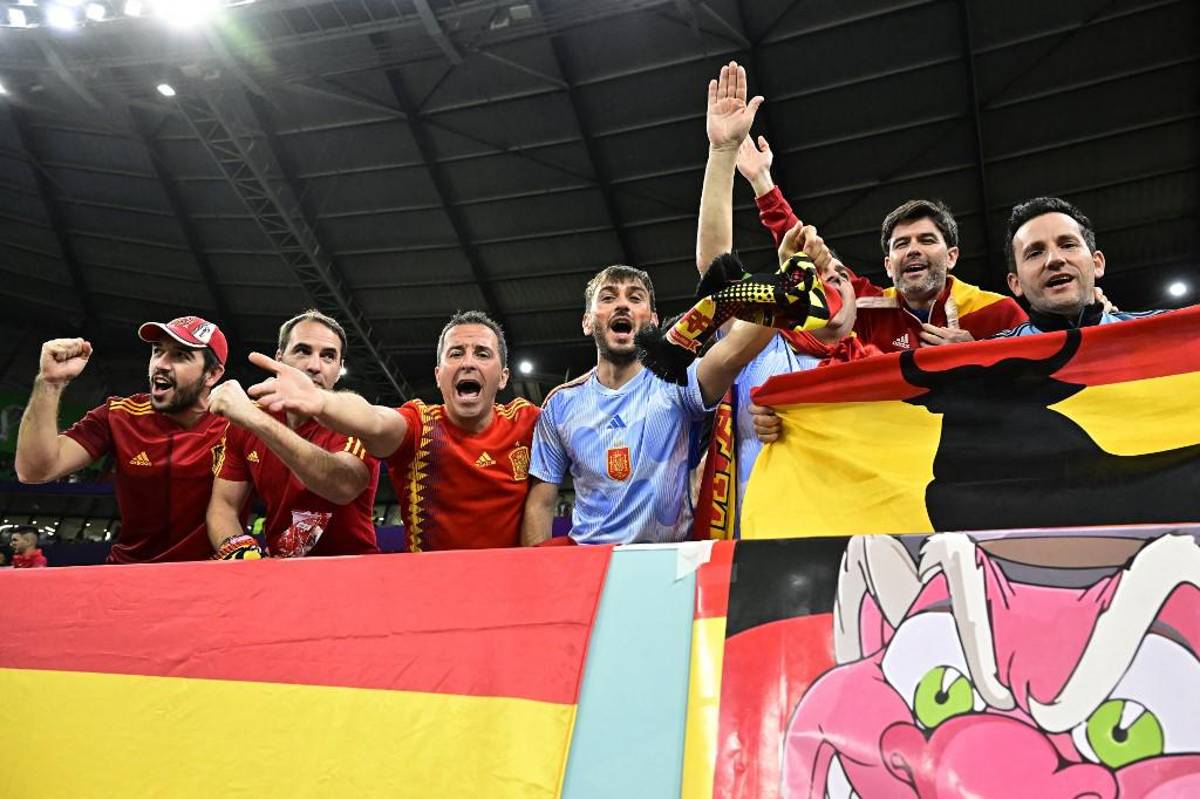 Ex jugador de Real Madrid hundió a Luis Enrique, Pedri y Ansu Fati destrozados; las duras fotos de la eliminación de España y la fiesta de Marruecos