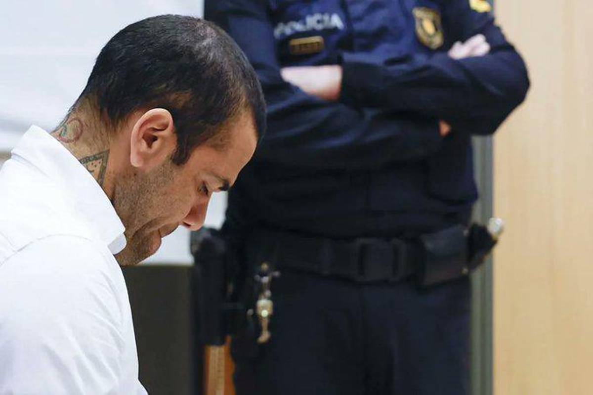 Dani Alves queda en libertad tras delito de violación: la millonaria cifra que deberá pagar y la prohibición que tiene