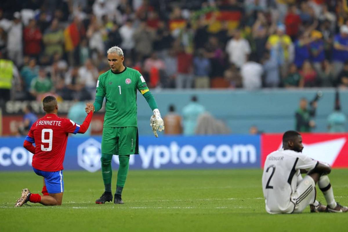 La algarabía de Japón tras bajarse a España en el Mundial; Alemania y Costa Rica quedaron golpeadas por la eliminación