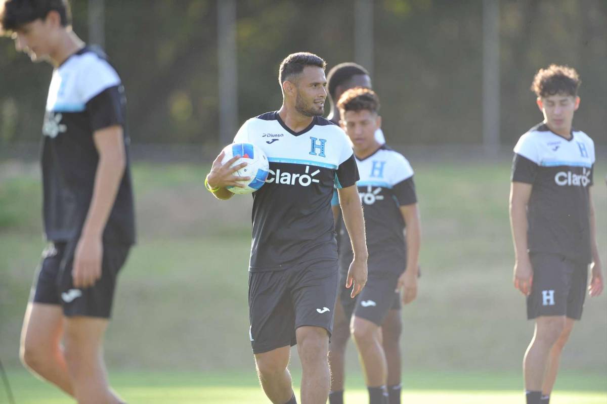 Mathías Vázquez se estrenó en la Selección de Honduras y Rueda se llevó una sorpresa en el entrenamiento