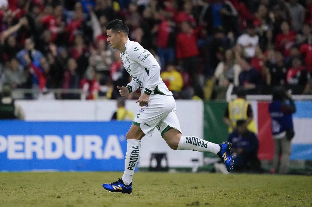 James Rodríguez tuvo un debut soñado en la Liga MX: provocó un penal y lideró la remontada del León ante Atlas